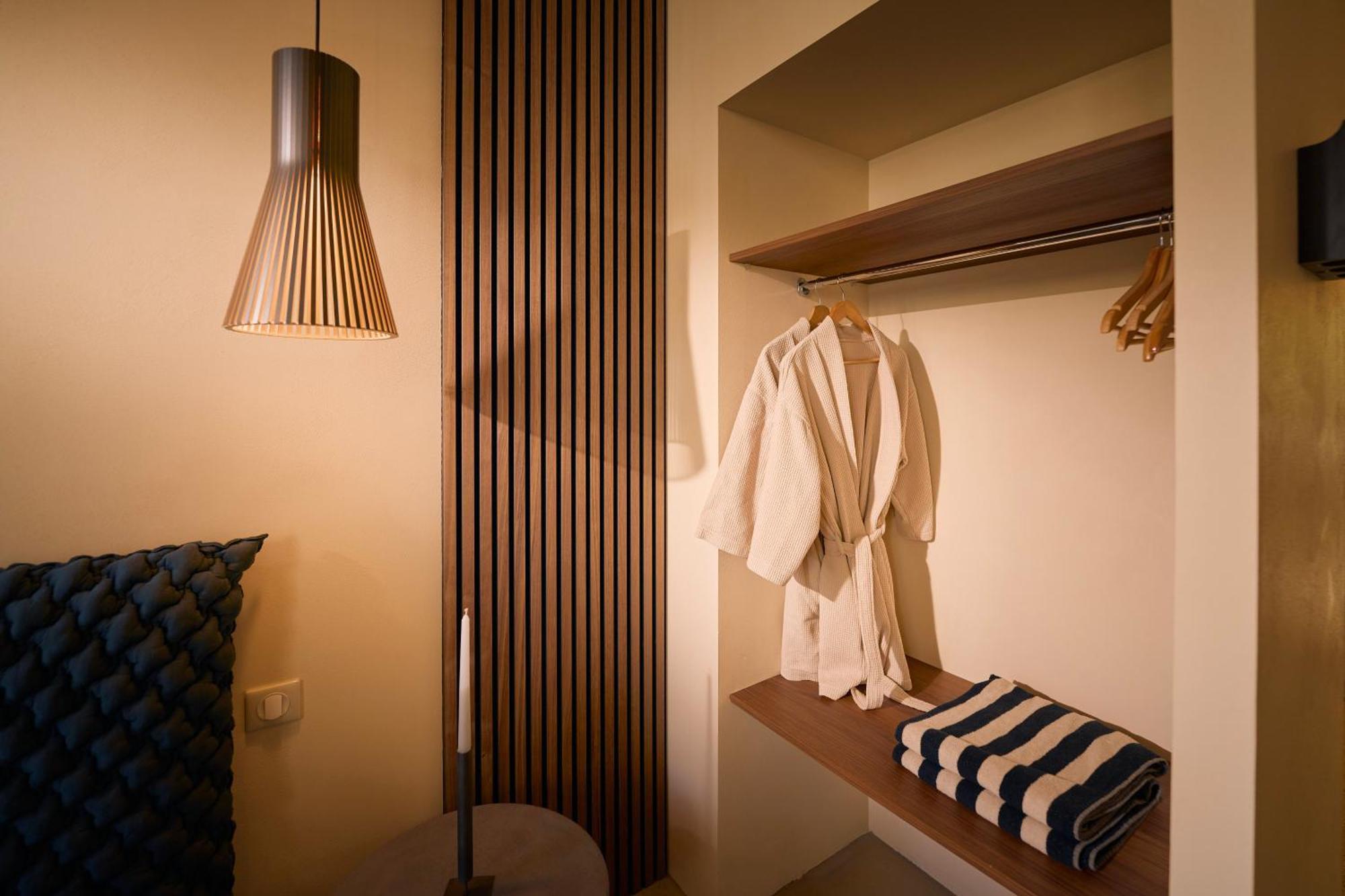 Suite Atypique - Jacuzzi Privatif En Centre Ville De Cognac Exterior foto