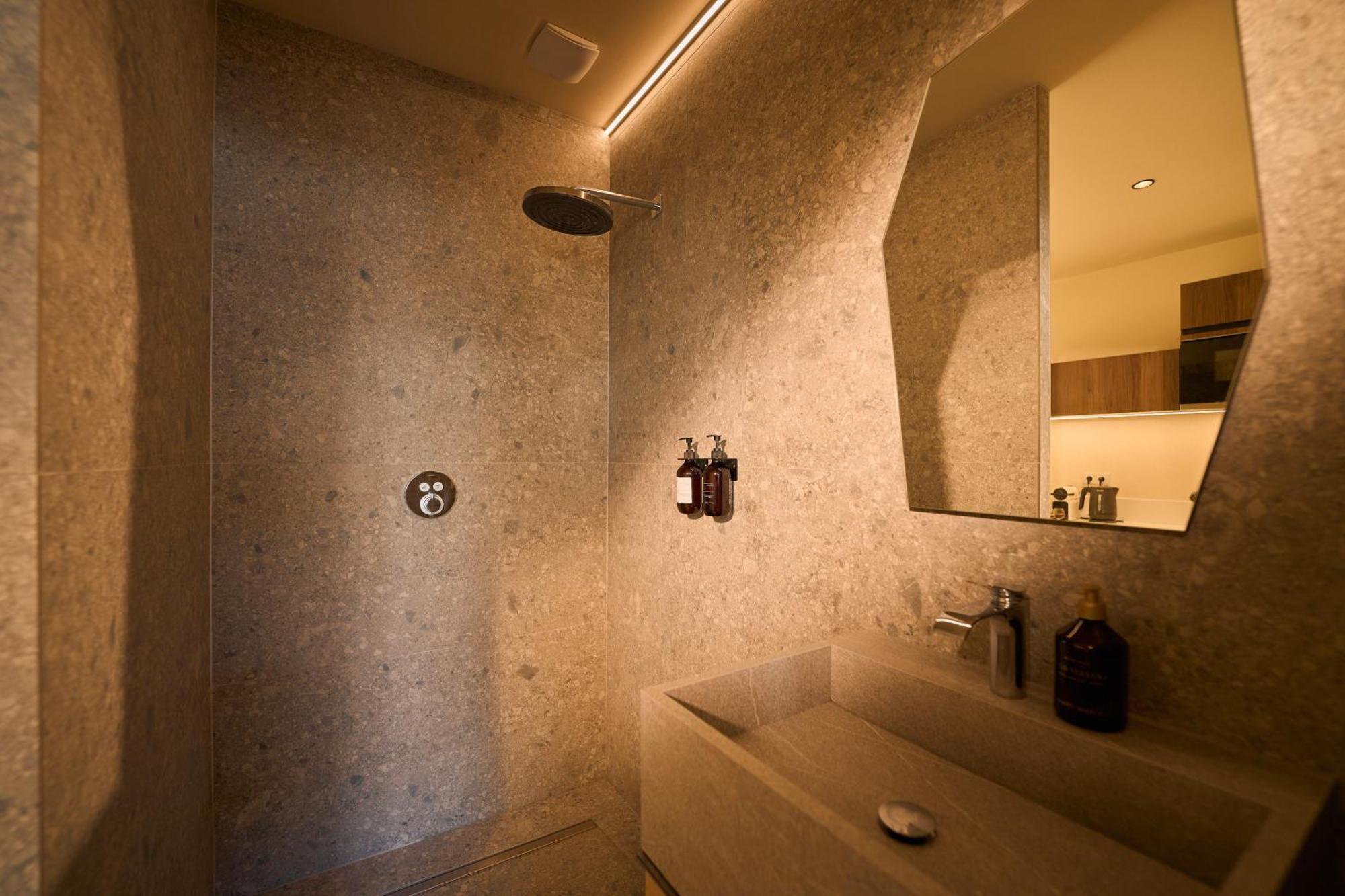 Suite Atypique - Jacuzzi Privatif En Centre Ville De Cognac Exterior foto